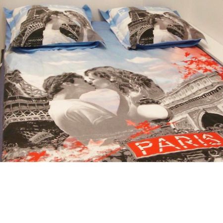 Eiffel Tower Studio With Patio Париж Екстериор снимка